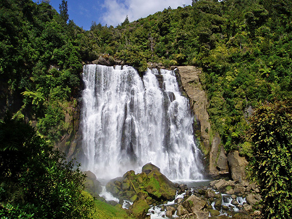 Marokopa Falls, NZ